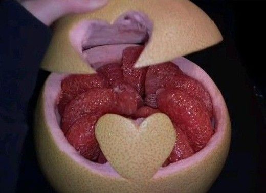 抖音秋天的第一个柚子梗是什么